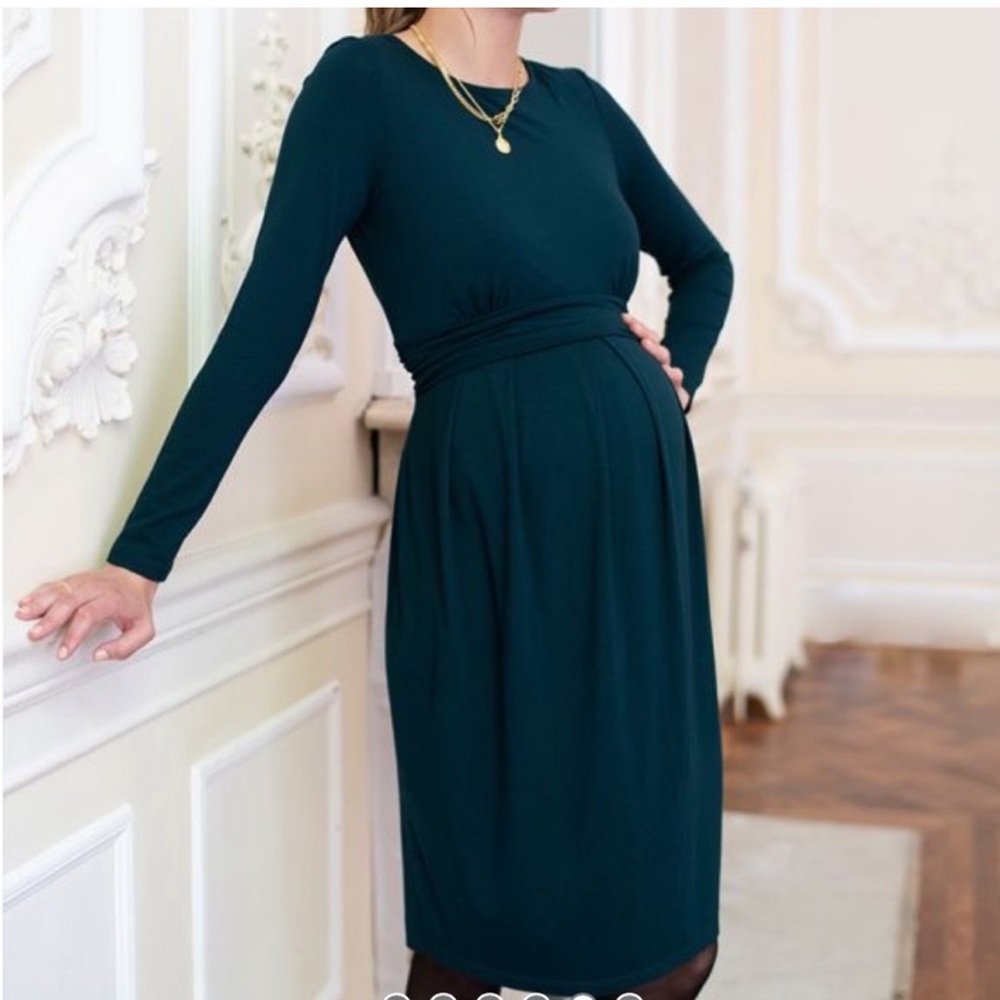 Seraphine maternity & nursing long sleeve emerald dress is size 4
